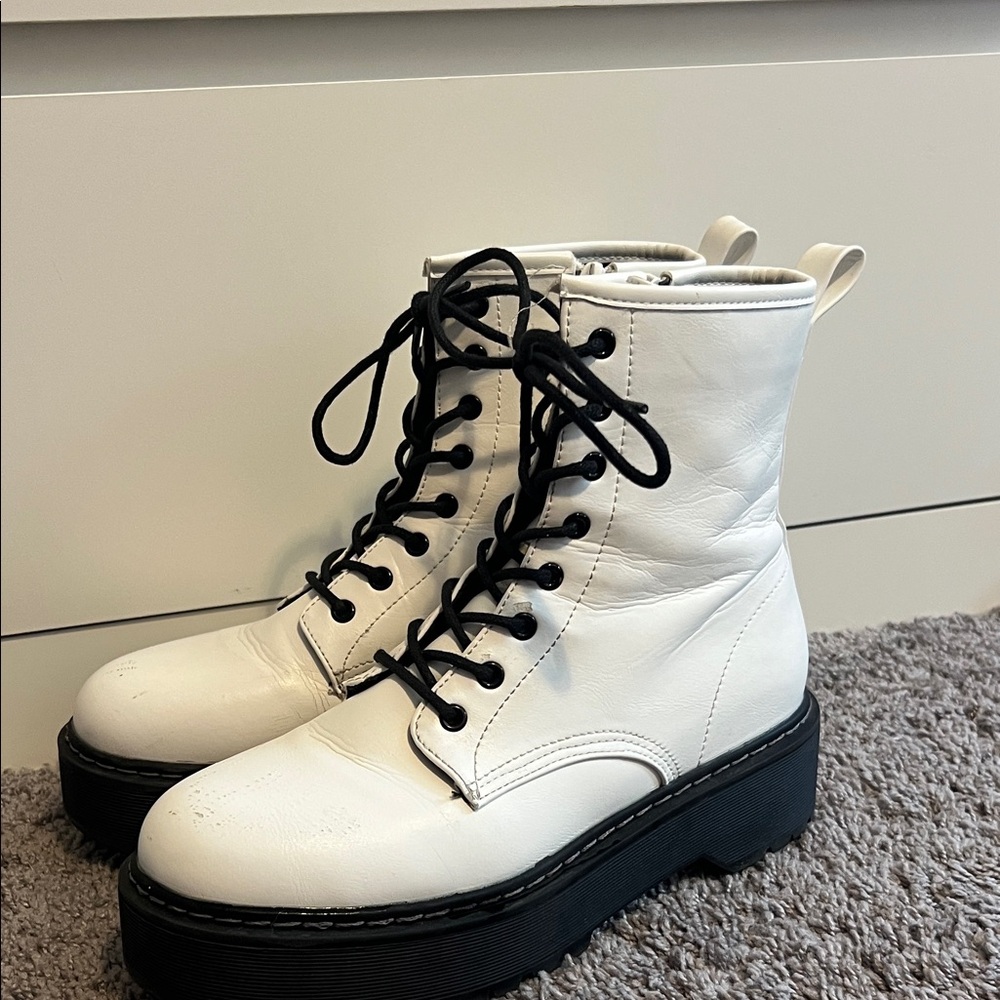 Steve Madden White Lace-Up Combat Boots